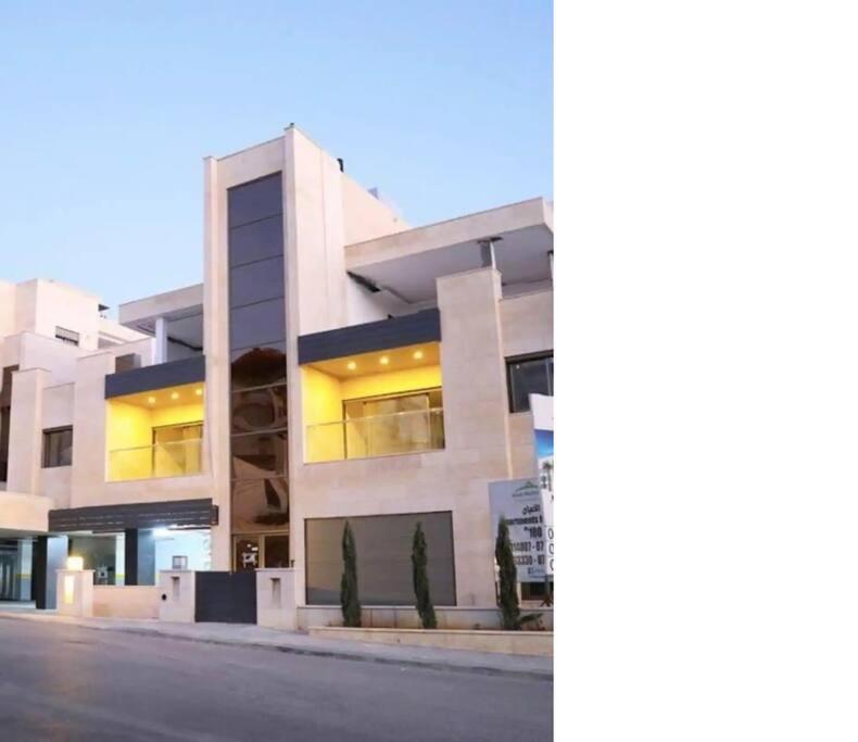 Luxury Apartment Abdoun Near Embassies Amman Exterior photo