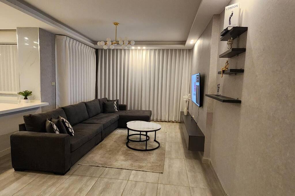 Luxury Apartment Abdoun Near Embassies Amman Exterior photo